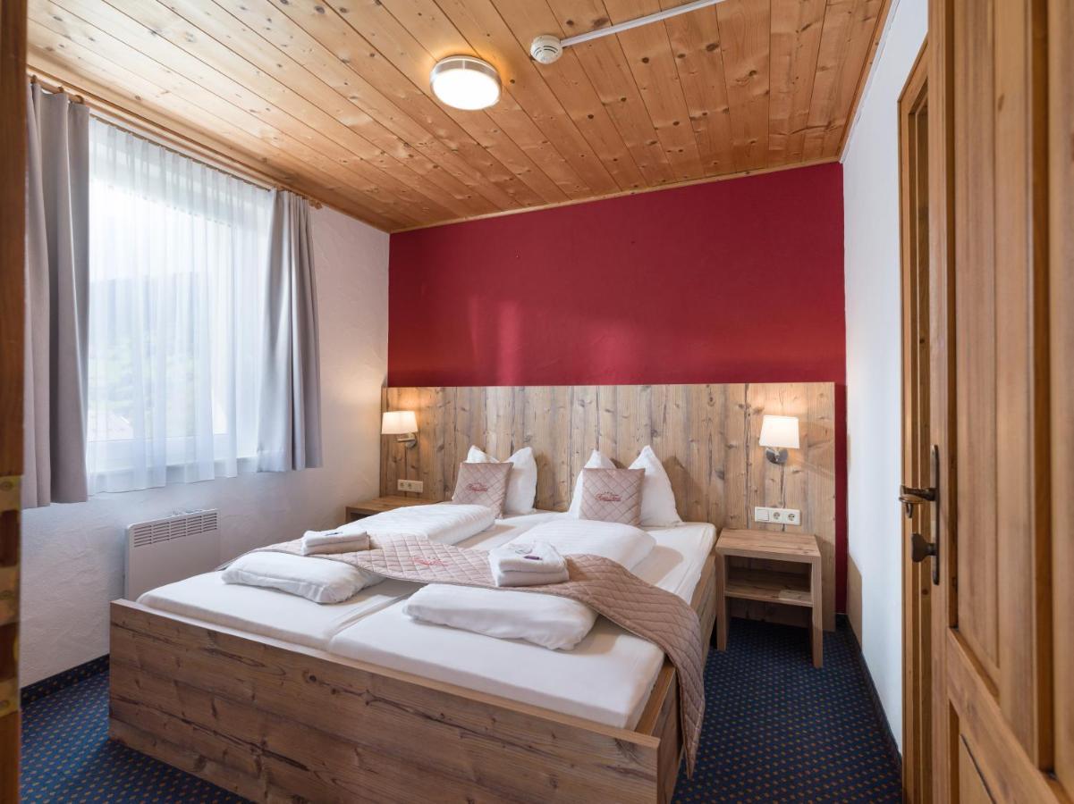 Haus Tirol Hotel Brixen im Thale Buitenkant foto